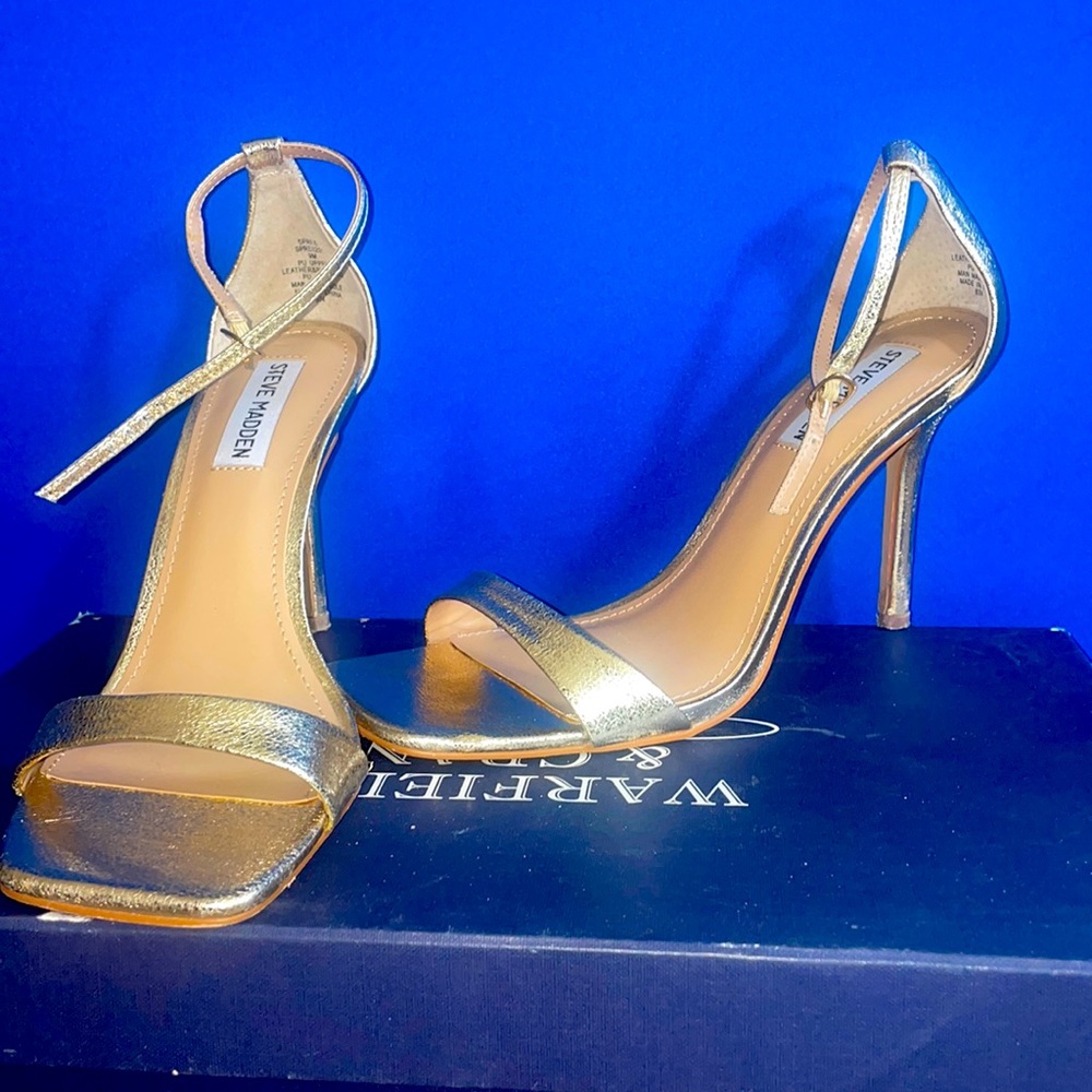 Steve Madden good strappy heels size 9M